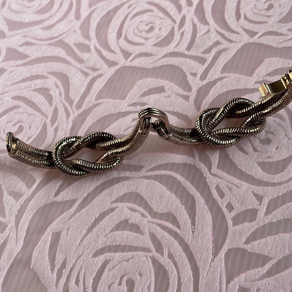 Vintage Brass Plated Knot Cuff Metal Bracelet - Picture 6 of 6